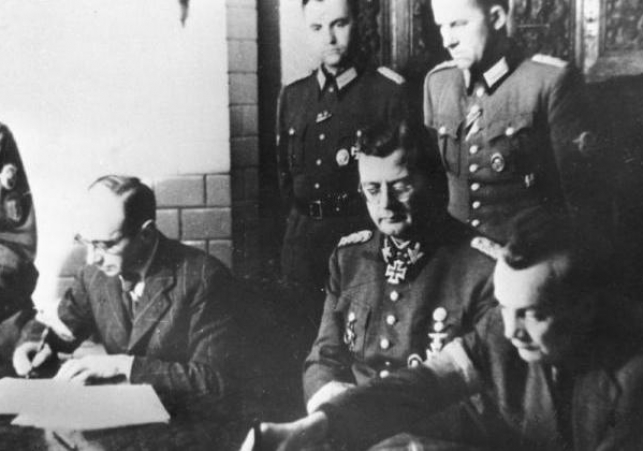 kapitulacja Powstania Warszawskiego