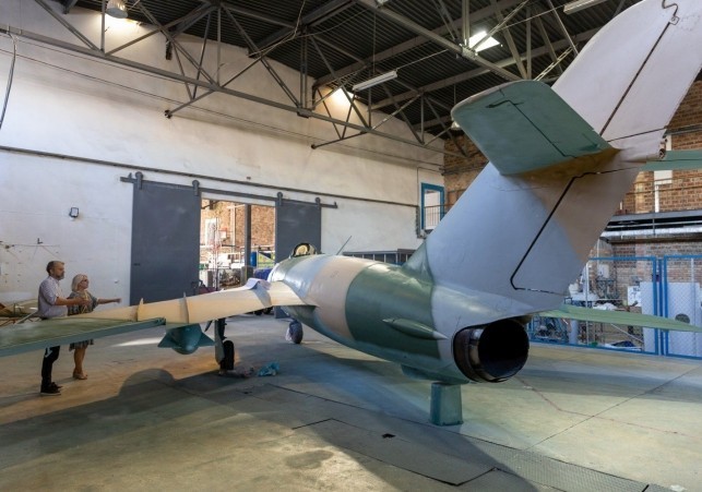 LIM-5 pomalowany na Politechnice Białostockiej trafi do Muzeum Wojska w Białymstoku 